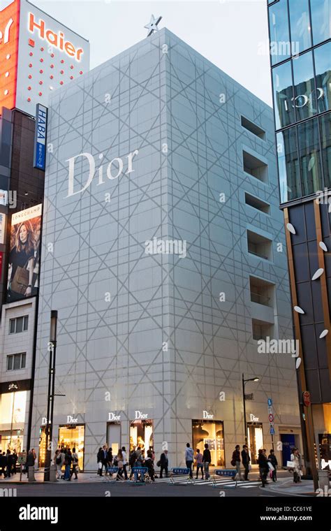 Ginza Empire V Dior. Amazing as always 